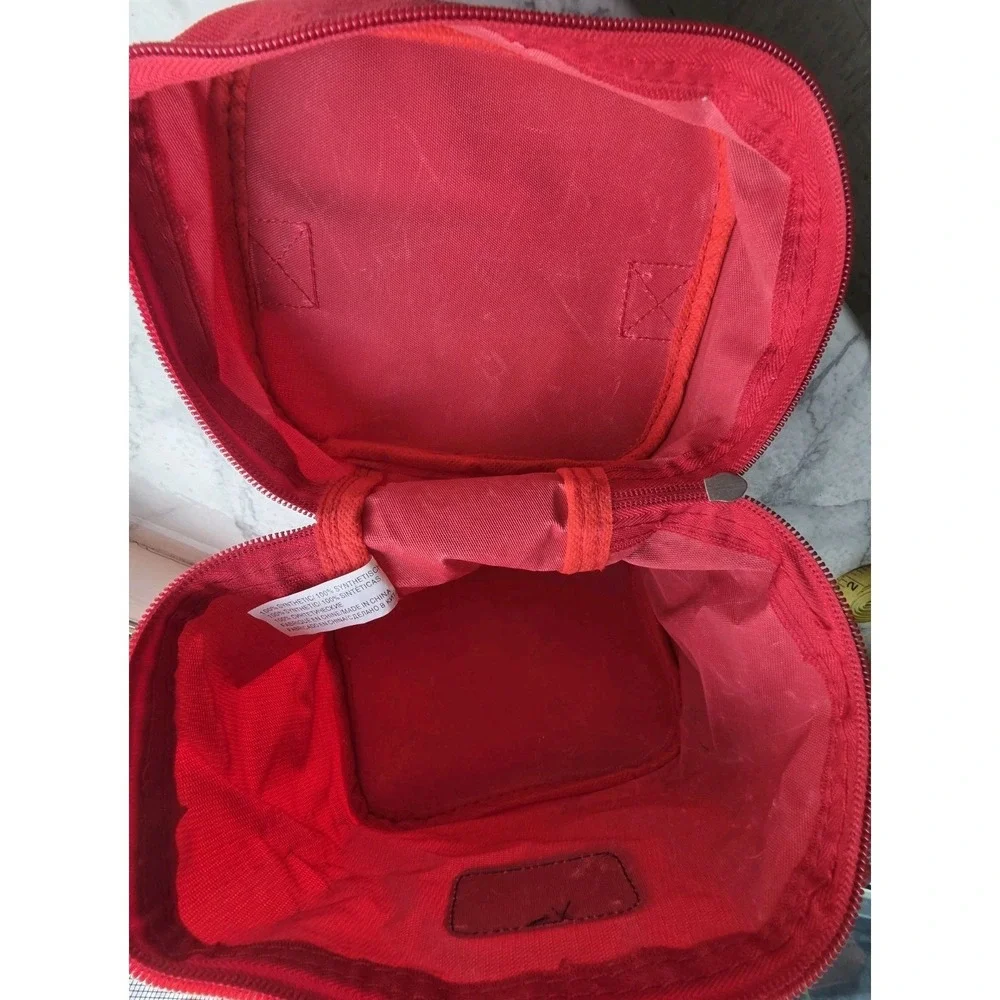 New Cosmetic Bag Women Red Sz: 6.5in x 5.5in x 6.5in Waterproof Canvas Zippered